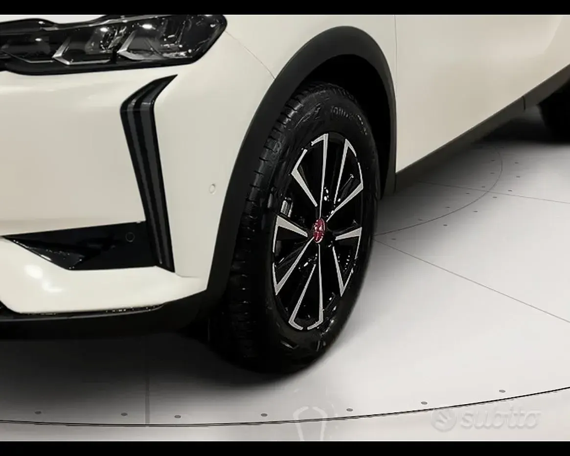 Nuova DS Automobiles DS3 Crossback E-Tense Performance 61 kW (84 CV) 2025 Bianco assoluto SUV