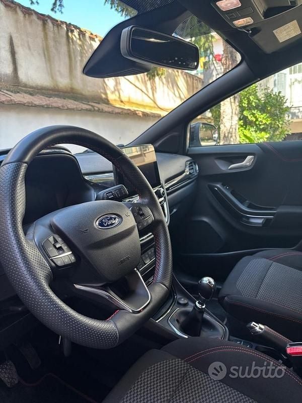 Usata Ford Puma ST-Line 125 CV (91 kW) 2023 Grigio SUV