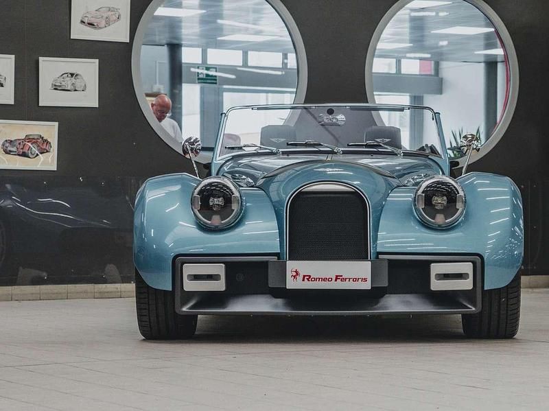 Usata Morgan Plus 340 CV (250 kW) 2025 Bahama blue Cabrio