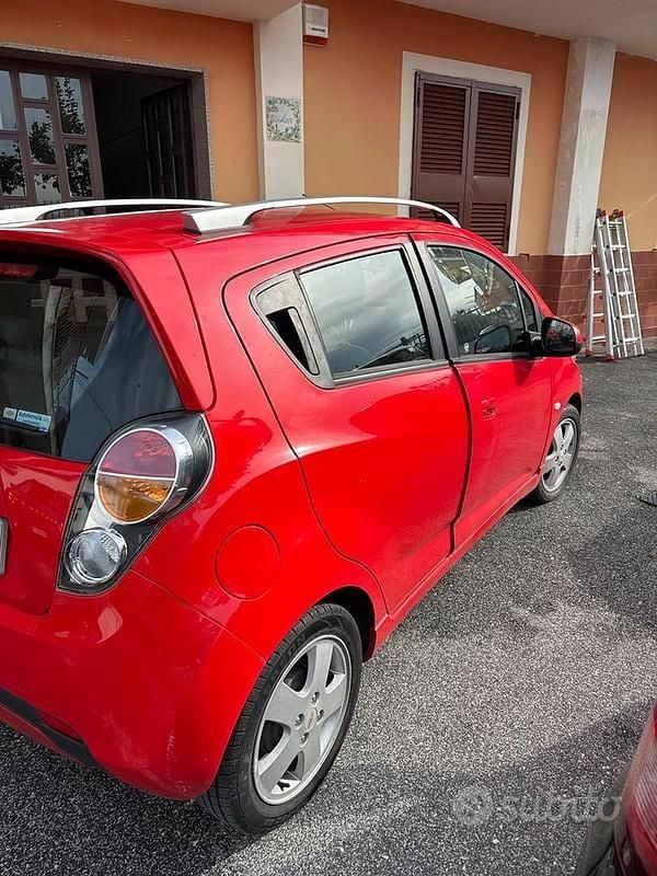 Usata Chevrolet Spark 81 CV (59 kW) 2010 Rosso Utilitaria