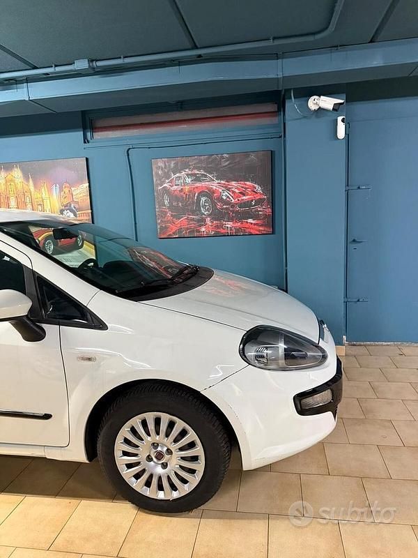 Usata Fiat Punto Evo 75 CV (55 kW) 2012 Bianco Utilitaria