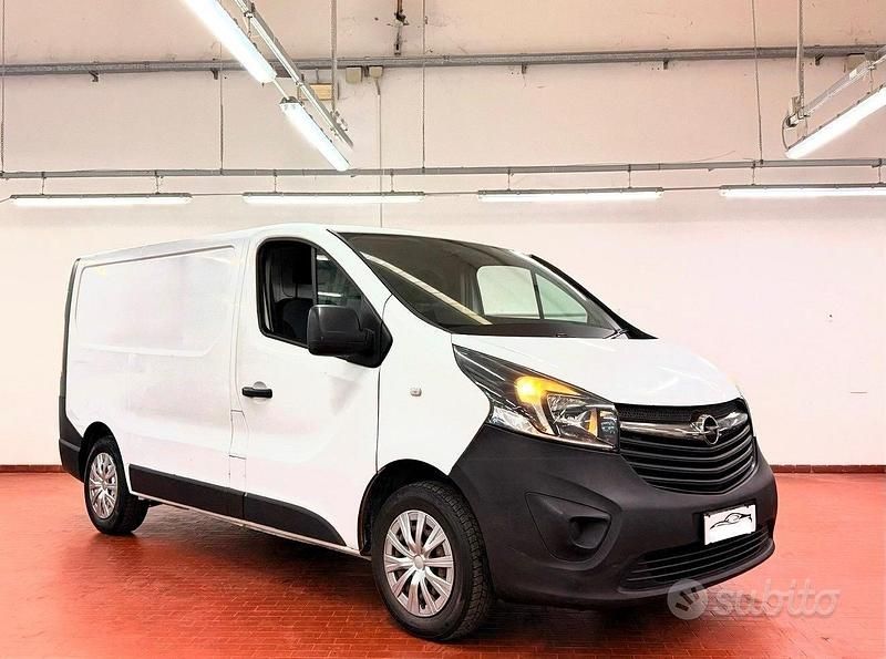 Usata Opel Vivaro 116 CV (85 kW) 2016 Bianco Monovolume
