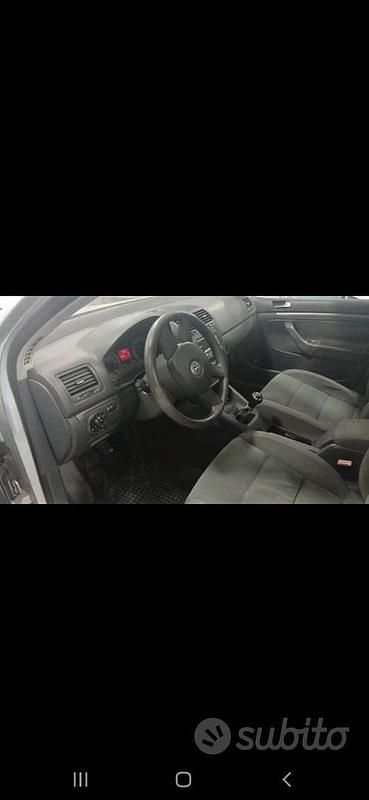 Begagnad VW Golf IV 2004 Grå Kombi