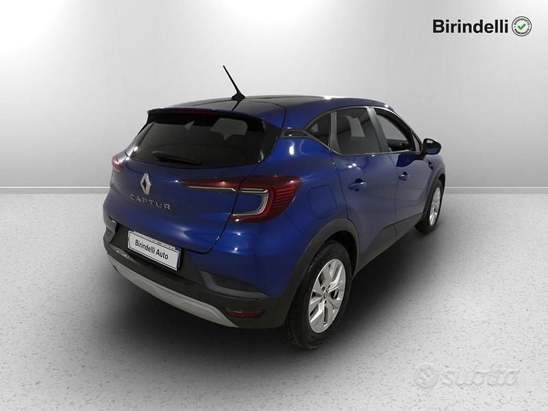 Usata Renault Captur Business 101 CV (74 kW) 2021 Blu SUV