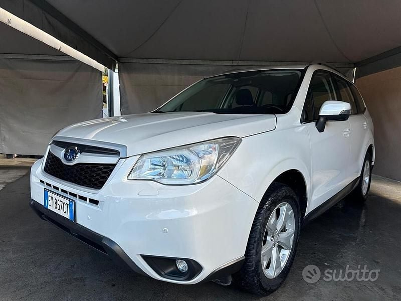Bianco Usata 2015 Subaru Forester Comfort SUV | 9999 € (Buon prezzo) - Immagine 1/4