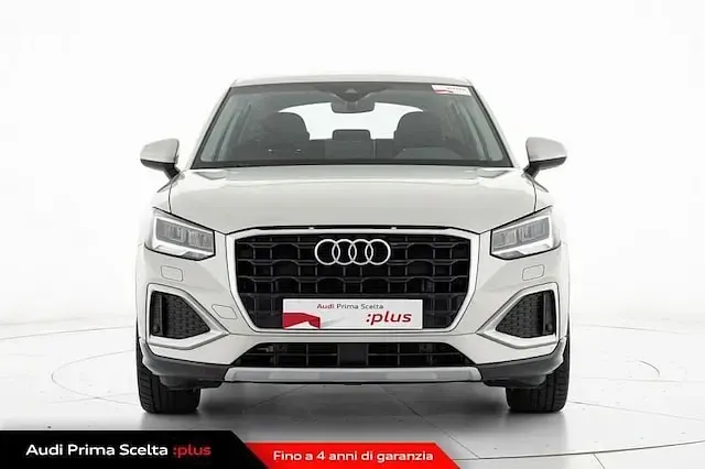 Usata Audi Q2 Advanced Plus 116 CV (85 kW) 2025 Argento rugiada metallizzato SUV