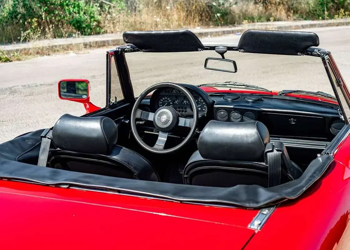 Usata Alfa Romeo Spider Veloce 101 CV (74 kW) 1988 Rosso Cabrio