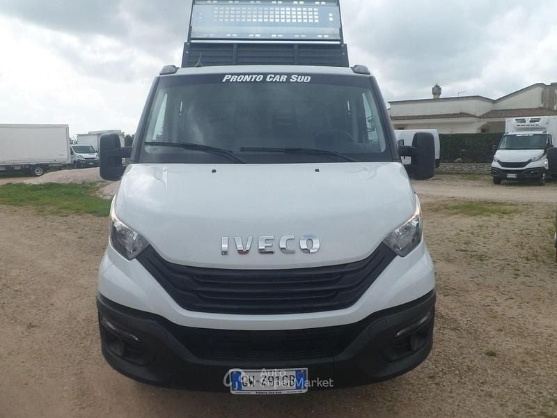 Usata Iveco Daily 160 CV (117 kW) 2022 Bianco Furgone