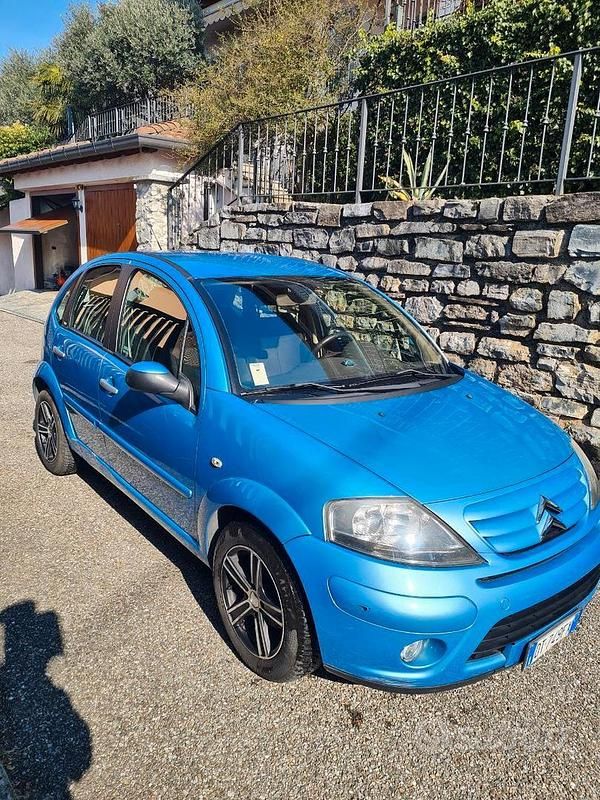 Usata Citroën C3 Exclusive 75 CV (55 kW) 2006 Blu/azzurro Utilitaria