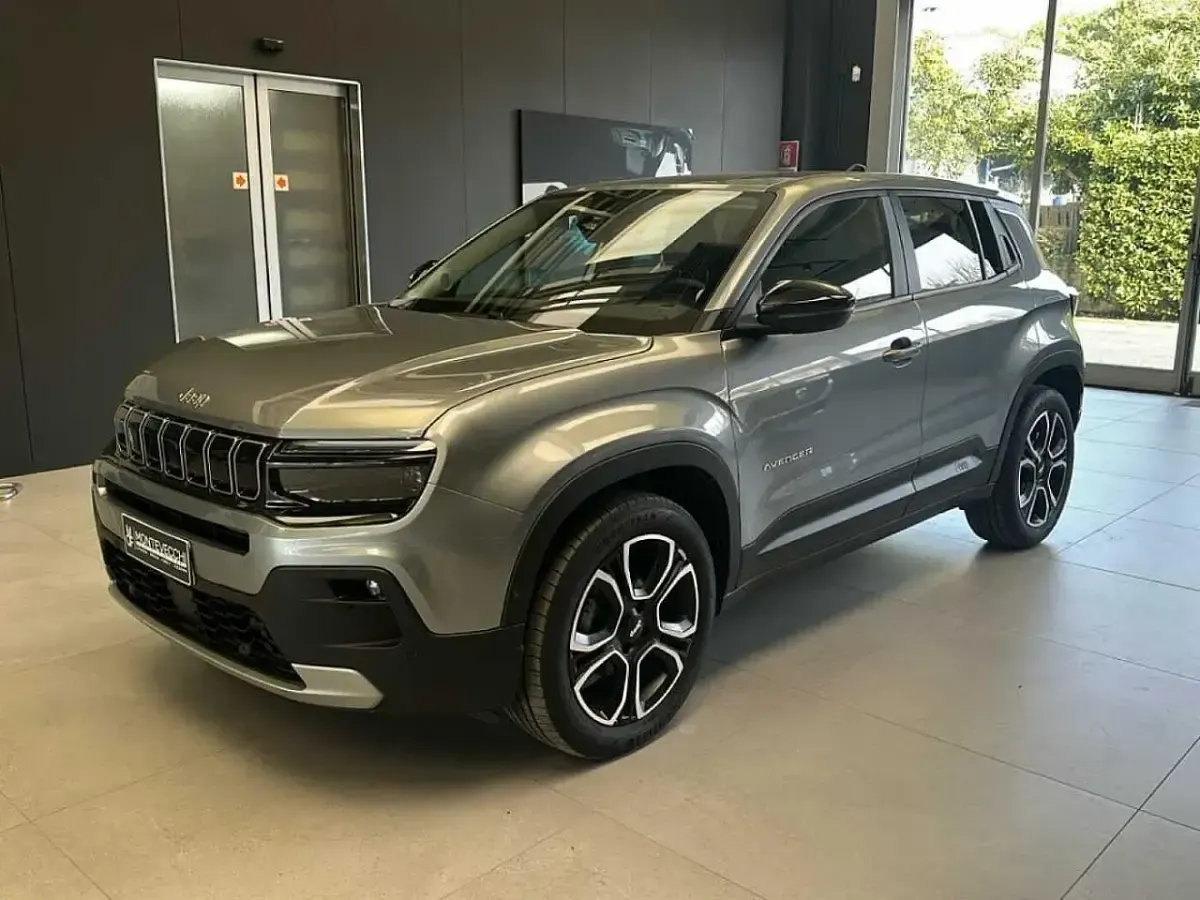 Usata Jeep Avenger Summit 101 CV (74 kW) 2025 SUV