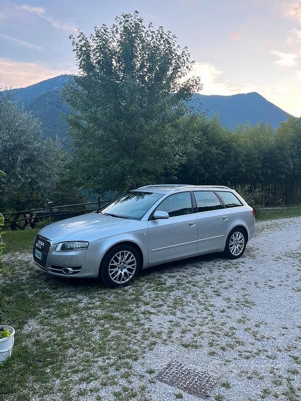 Grigio Usata 2007 Audi A4 Station wagon | 4500 € (Molto cara) - Immagine 1/4
