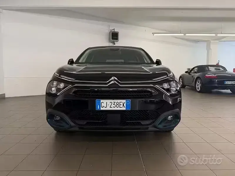 Usata Citroën e-C4 Shine 100 kW (136 CV) 2022 Nero Berlina