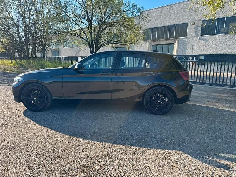 Usata BMW 118 Sport Line 150 CV (110 kW) 2016 Nero Utilitaria