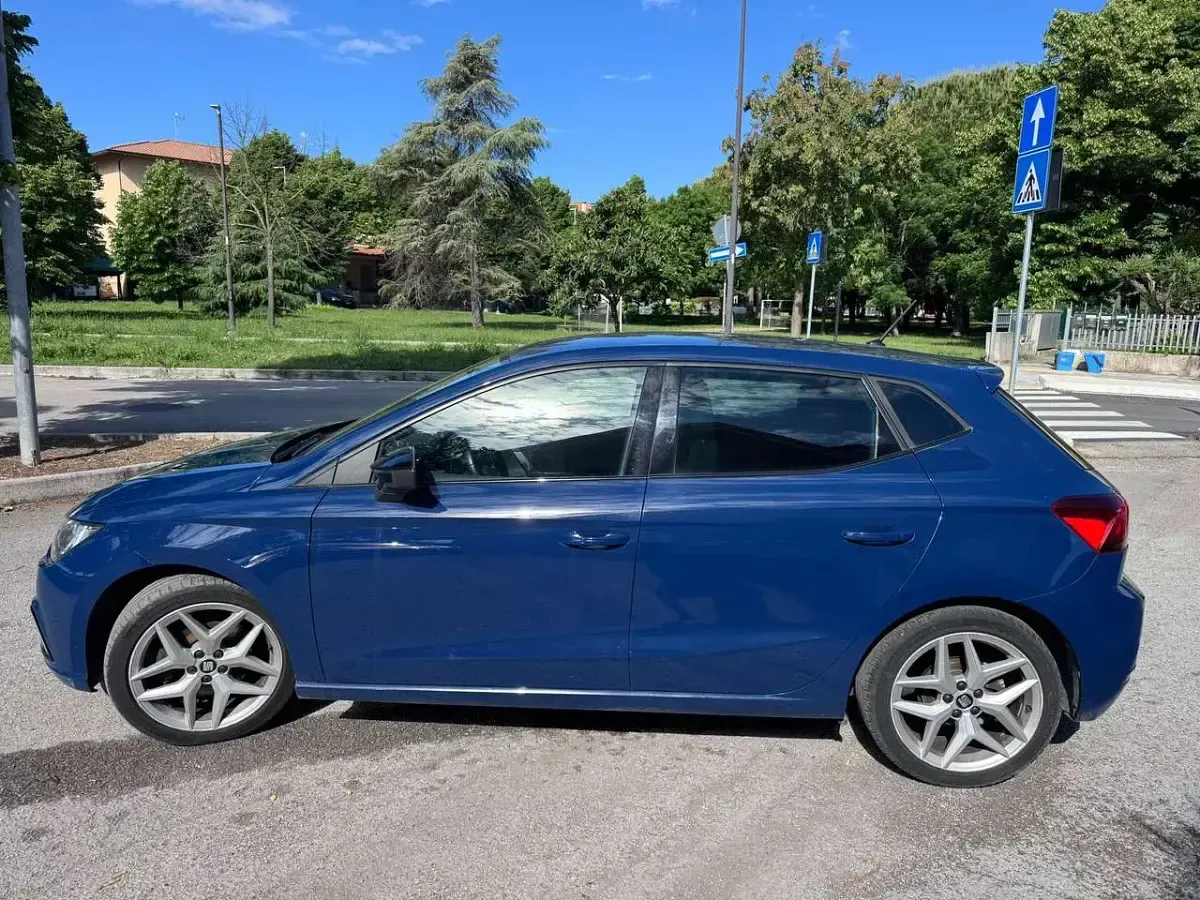 Käytetty Seat Ibiza FR 150 HP (110 kW) 2018 Sininen Viistoperä