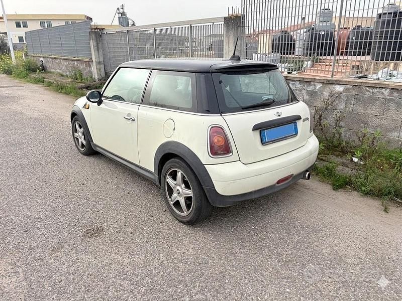 Usata Mini Cooper 2006 Utilitaria