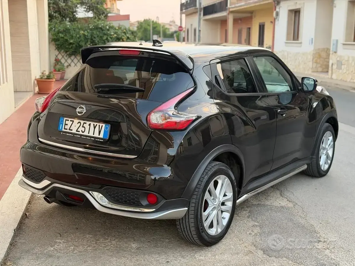 Usata Nissan Juke Acenta 110 CV (80 kW) 2015 Nero SUV