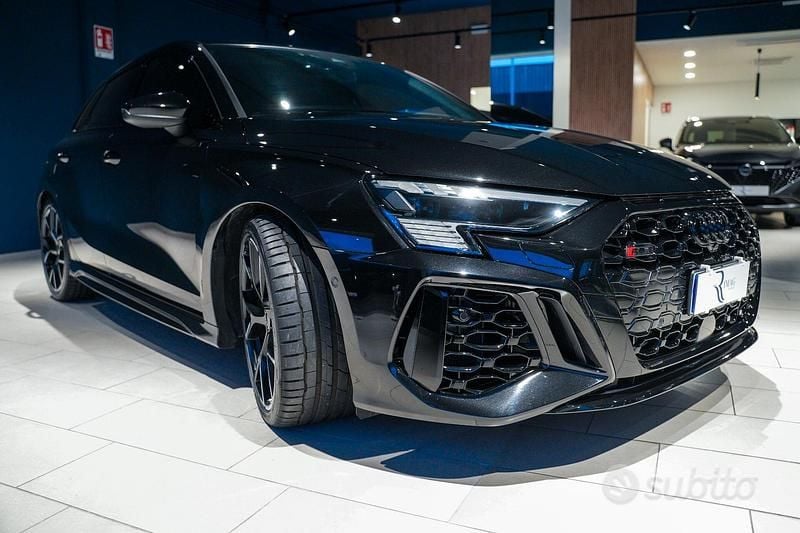 Usata Audi RS3 Premium 400 CV (294 kW) 2023 Nero Berlina