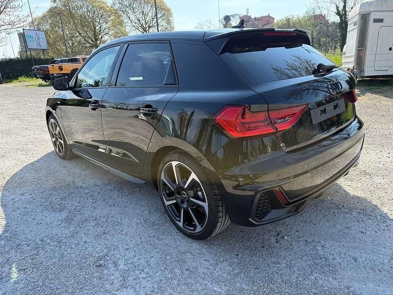 Usata Audi A1 Sportback Black Edition 110 CV (80 kW) 2025 Nero Utilitaria