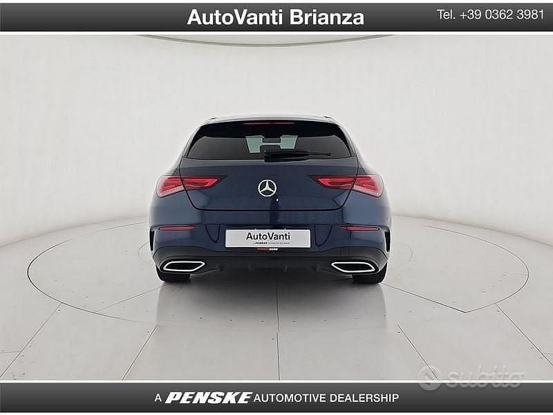 Usata Mercedes CLA200 Shooting Brake Premium 150 CV (110 kW) 2023 Blu Station wagon