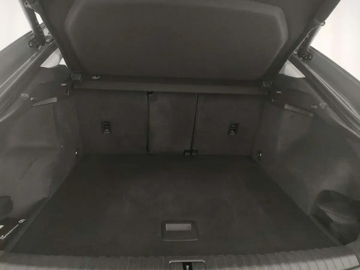 Usata Audi Q3 Sportback Business Plus 150 CV (110 kW) 2023 Grigio chronos SUV