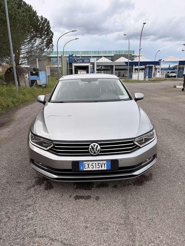 Usata VW Passat Executive 150 CV (110 kW) 2015 Berlina