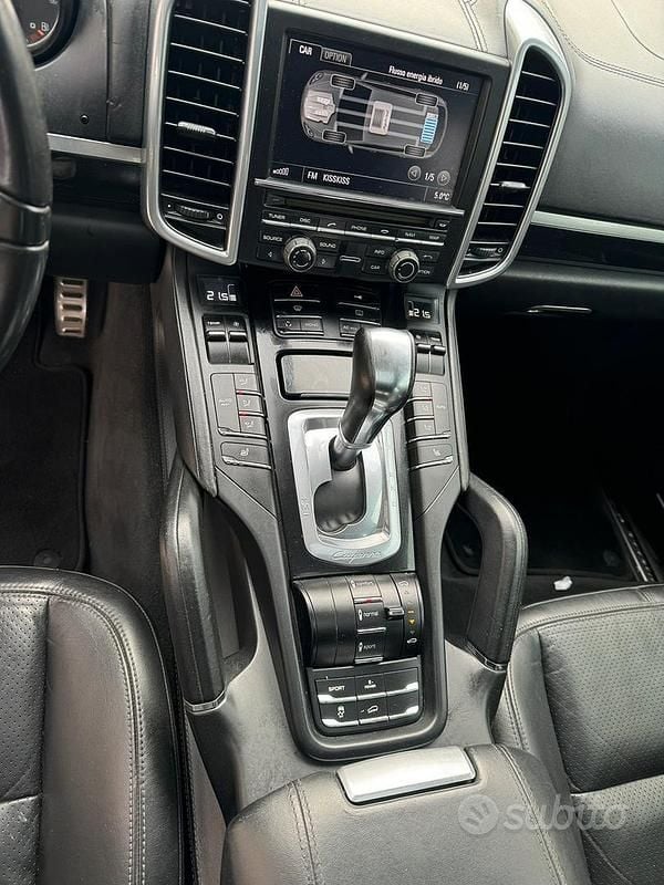 Usata Porsche Cayenne 2011 SUV