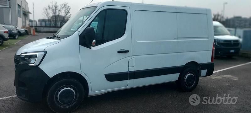 Usata Renault Master 135 CV (99 kW) 2022 Bianco Monovolume