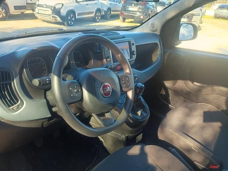 Usata Fiat Panda Cross Cross 71 CV (52 kW) 2024 Nero Utilitaria
