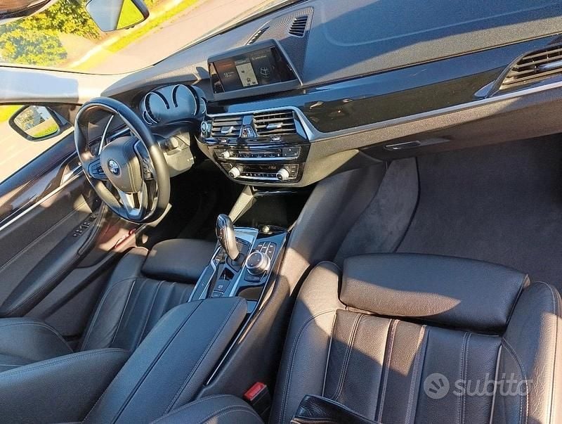 Usata BMW 520 M Sport 190 CV (139 kW) 2018 Grigio Station wagon