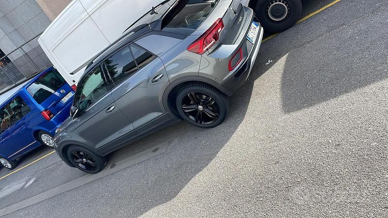 Begagnad VW Type 3 150 HK (110 kW) 2022 Grå Kombi
