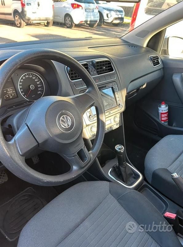 Usata VW Polo 70 CV (51 kW) 2010 Grigio Utilitaria