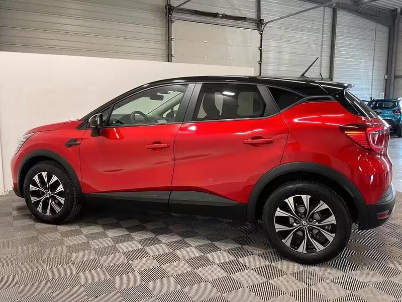 Usata Renault Captur Equilibre 100 CV (73 kW) 2023 Rosso SUV