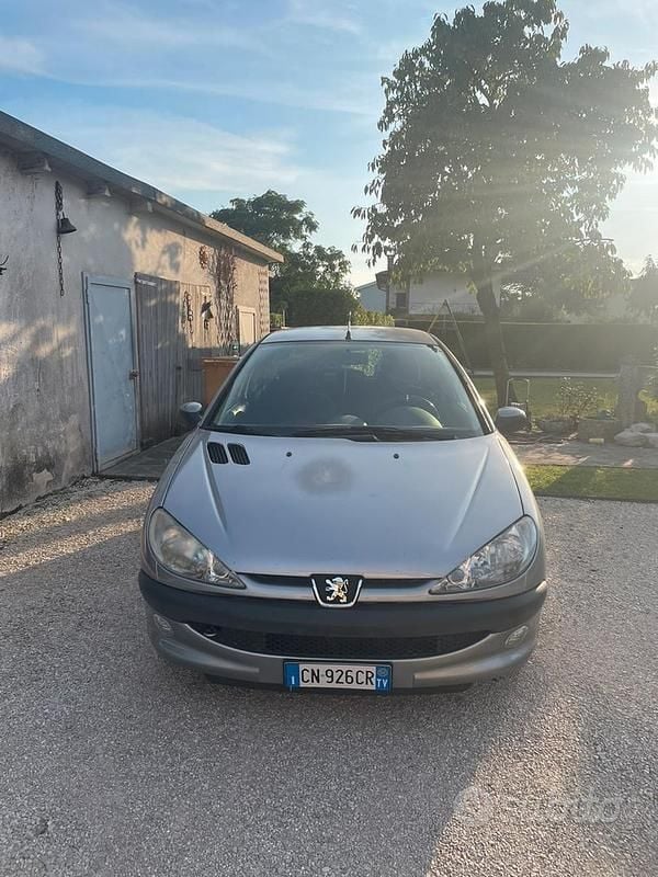 Usata Peugeot 206 S 60 CV (44 kW) 2004 Grigio Utilitaria