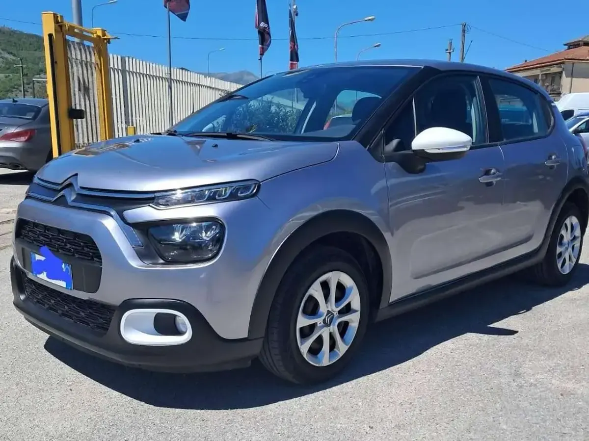 Usata Citroën C3 PureTech 83 CV (61 kW) 2023 Argento Utilitaria