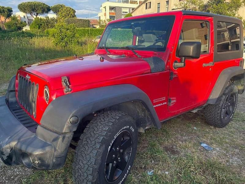 Usata Jeep Wrangler Sport 200 CV (147 kW) 2011 Rosso SUV