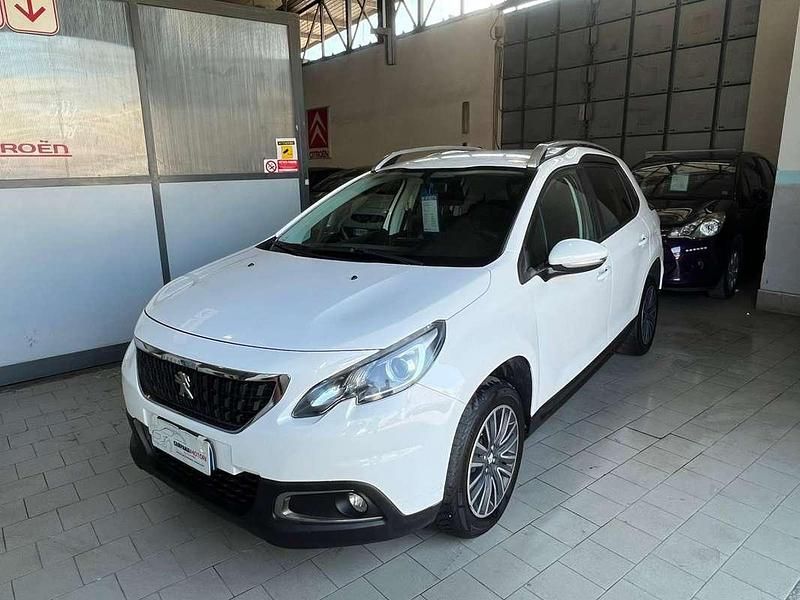 Usata Peugeot 2008 Active 99 CV (72 kW) 2017 Bianco SUV