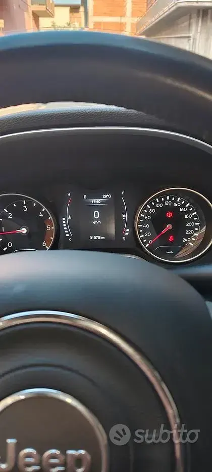 Usata Jeep Compass 120 CV (88 kW) 2019 Grigio SUV