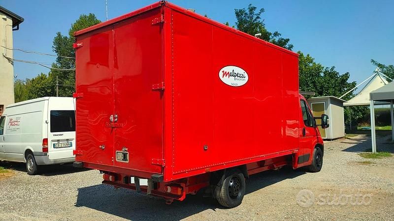 Usata Peugeot Boxer S 165 CV (121 kW) 2020 Rosso / pastello Furgone