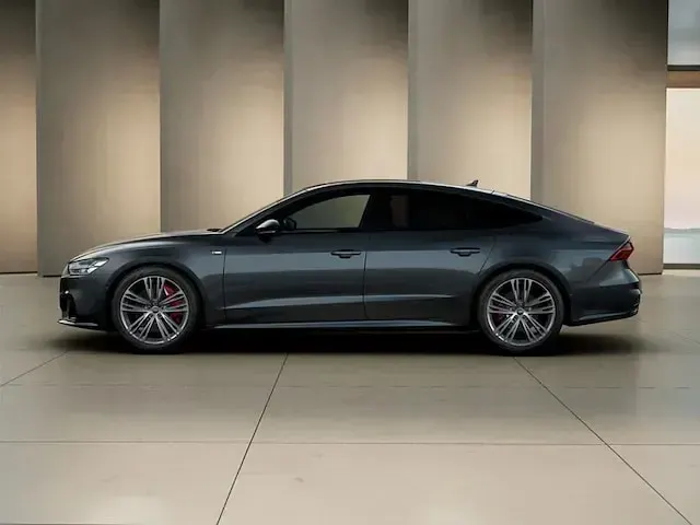 Usata Audi A7 Sportback S-Line 367 CV (269 kW) 2024 Grigio daytona perla Utilitaria