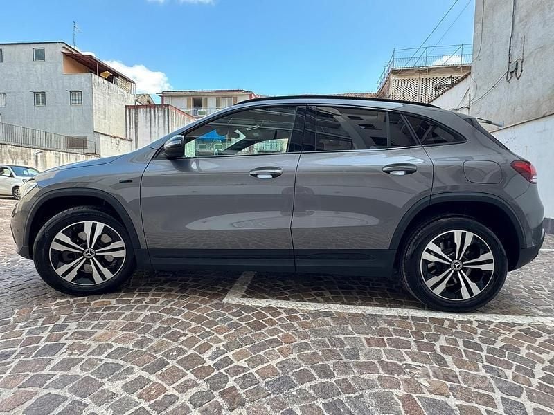 Usata Mercedes GLA250 224 CV (164 kW) 2020 Grigio SUV