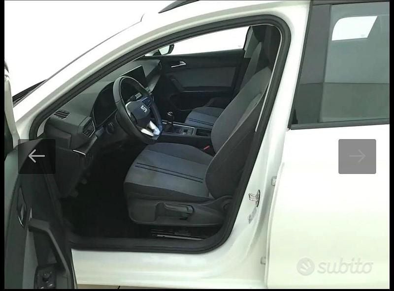 Usata Seat Leon Business 116 CV (85 kW) 2022 Bianco Station wagon