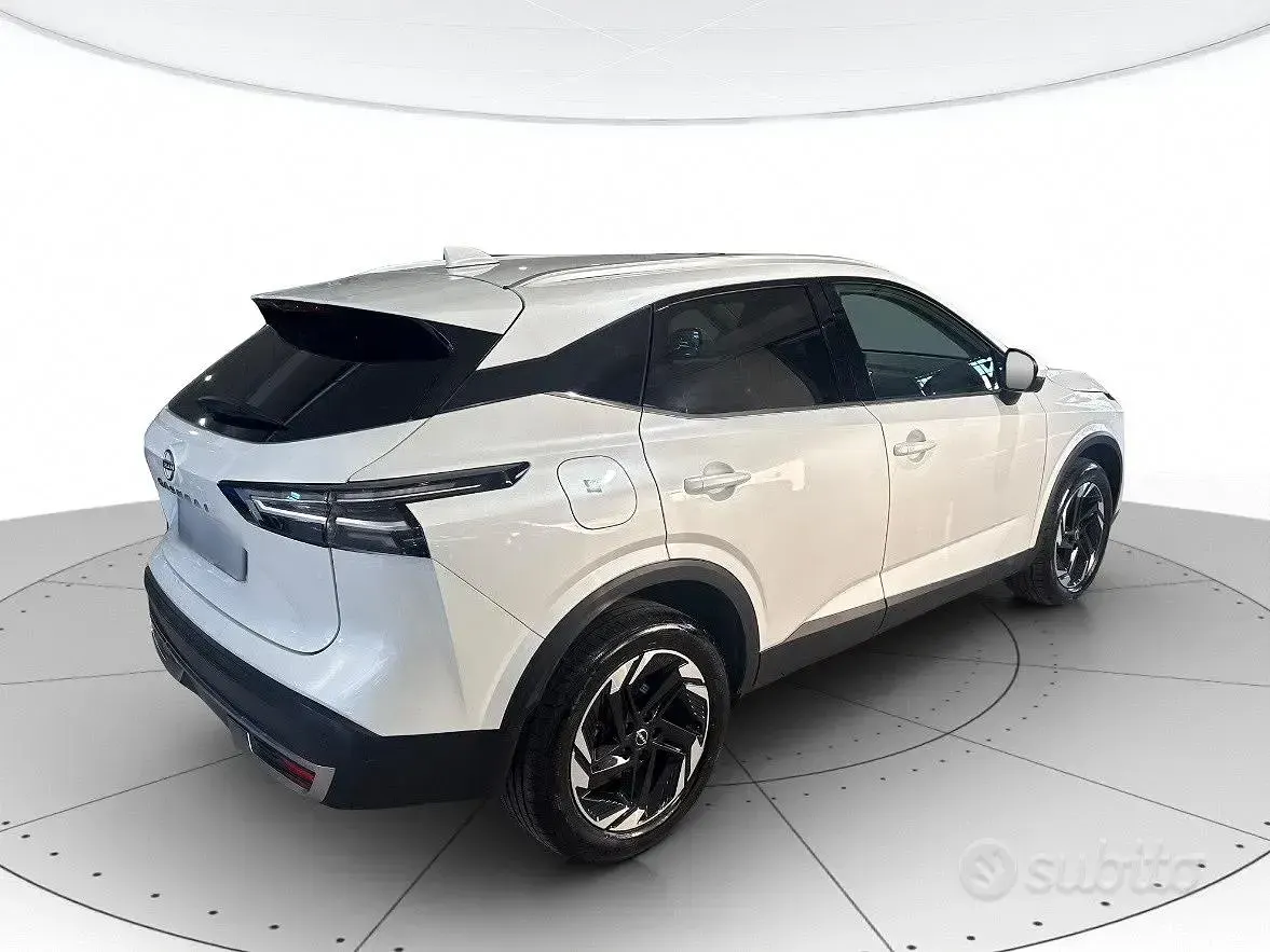 Usata Nissan Qashqai N-Connecta 158 CV (116 kW) 2025 Bianco perla SUV