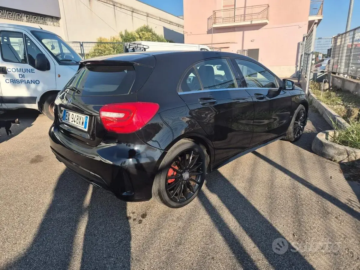 Usata Mercedes A200 Premium 136 CV (100 kW) 2014 Nero Berlina
