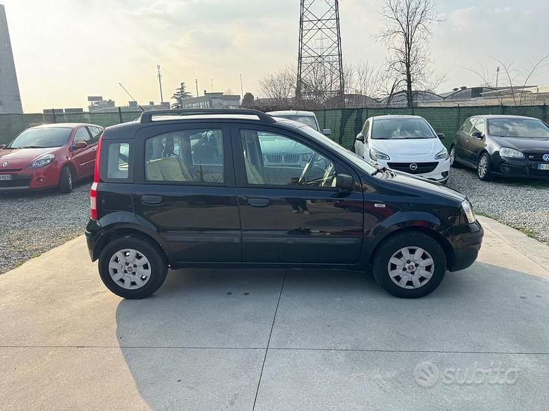 Usata Fiat Panda Emotion 60 CV (44 kW) 2004 Nero Utilitaria