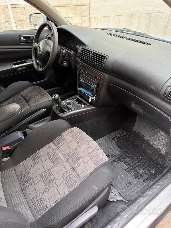 Usata VW Passat 1999 Grigio Berlina