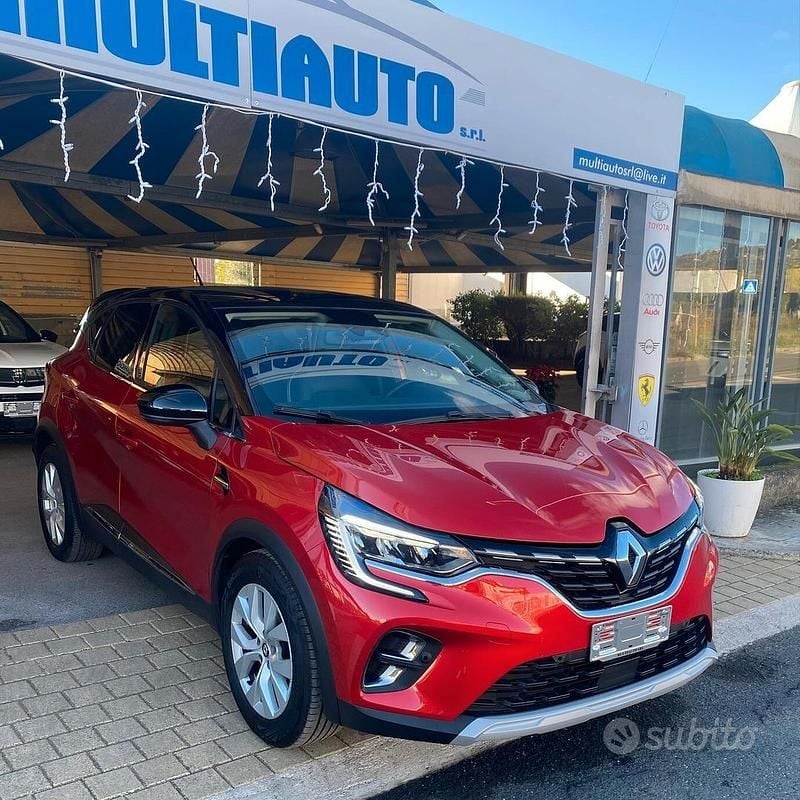 Usata Renault Captur Intens 91 CV (66 kW) 2022 Rosso SUV