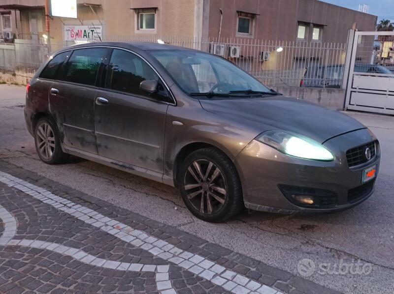 Usata Fiat Croma 120 CV (88 kW) 2008 Station wagon