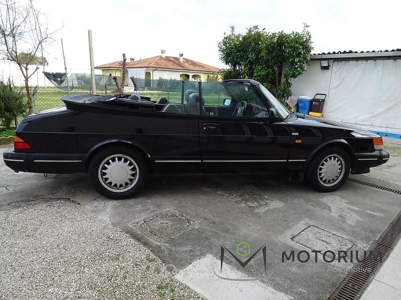 Usata Saab 900 Cabriolet 141 CV (103 kW) 1992 Nero Cabrio