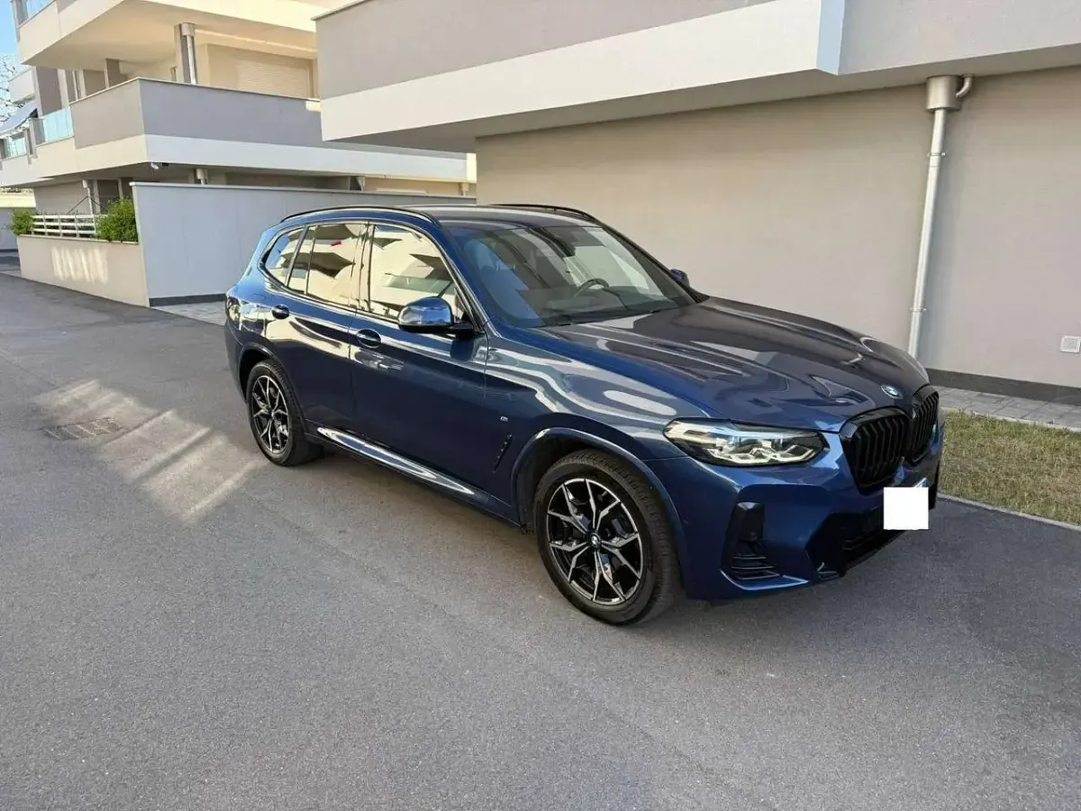 Usata BMW X3 M Sport 190 CV (139 kW) 2023 Blu/azzurro SUV