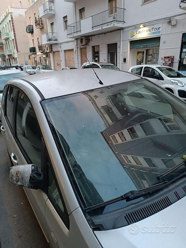 Begagnad Ford C-MAX 90 HK (66 kW) 2007 Minibuss